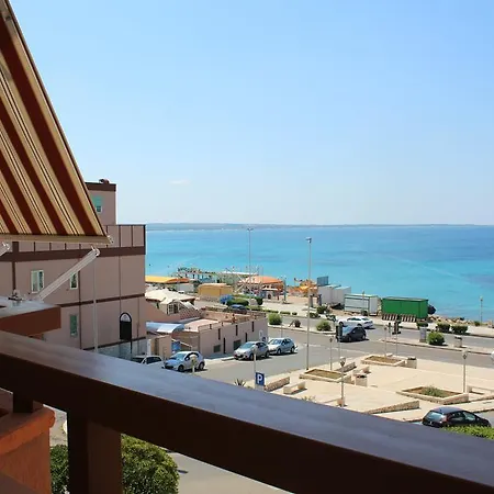 Apartment Lungomare 2